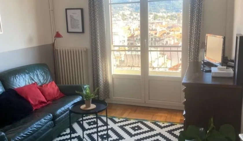 Location Nice Chambre 696f237d9af01