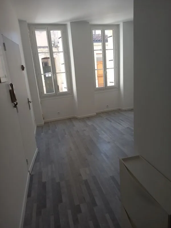 Location Bordeaux Appartement 696f48da65143