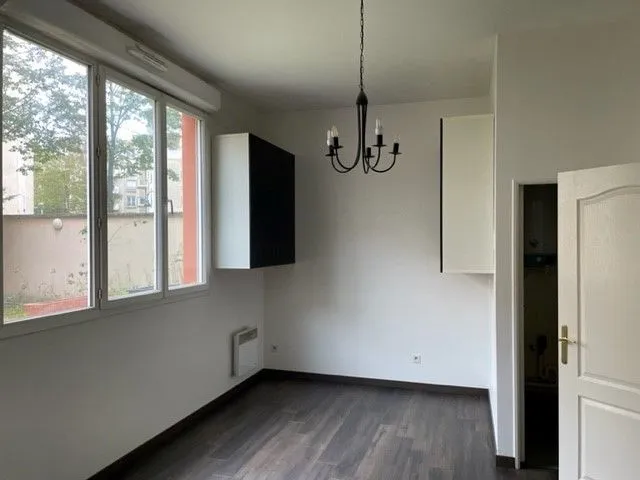 Location Issy-les-Moulineaux Appartement 696f4bc45e84