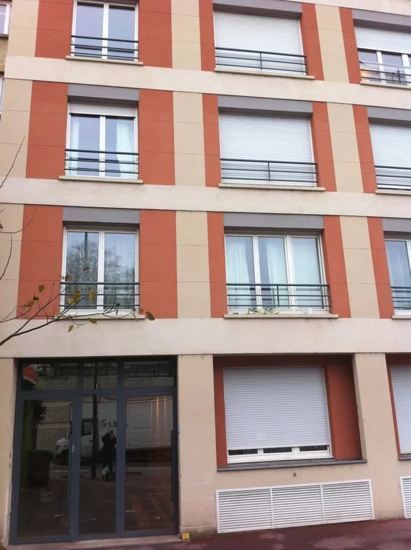 Location Issy-les-Moulineaux Appartement 696f4bc45e84