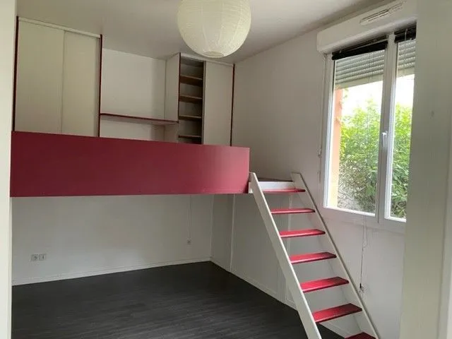 Location Issy-les-Moulineaux Appartement 696f4bc45e84