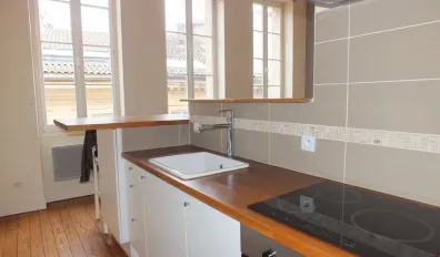 miniatureLocation Bordeaux Appartement 697109b8b4ef2