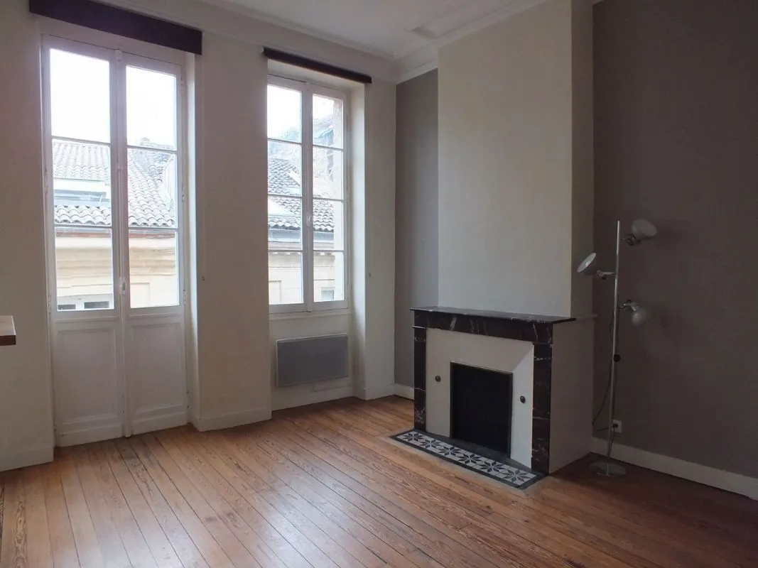Location Bordeaux Appartement 697109b8b4ef2