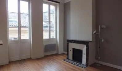 miniatureLocation Bordeaux Appartement 697109b8b4ef2