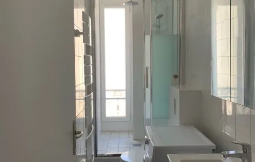 Location Paris Appartement 69729d7ec391