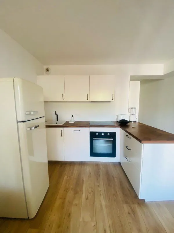 Location Bordeaux Appartement 69729d8a21d1