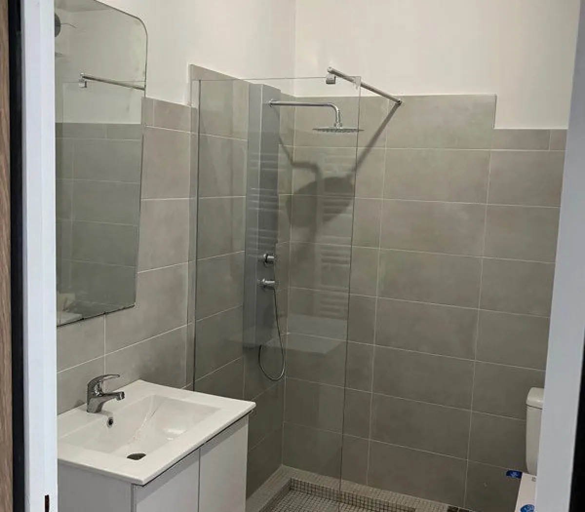 Location Bordeaux Appartement 6973f0540e3a