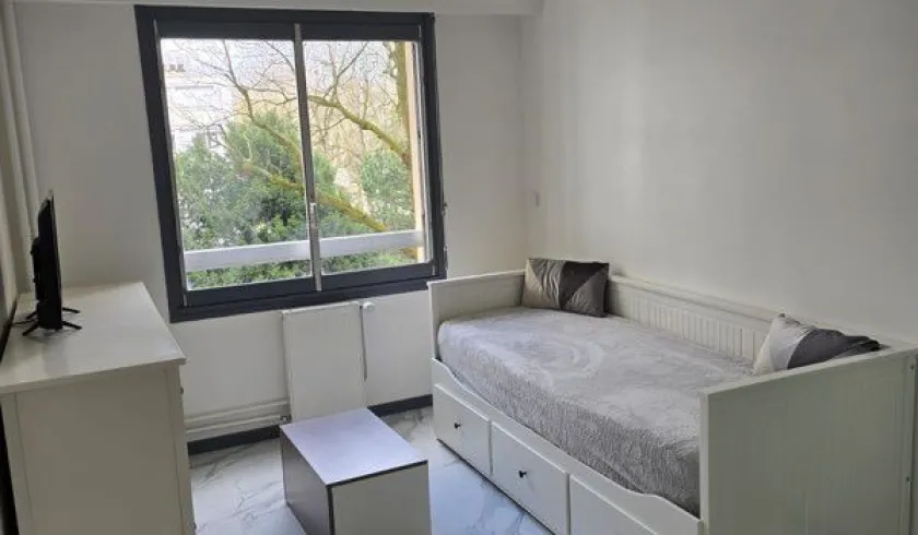 Location Ivry-sur-Seine Appartement 6973f1501e781