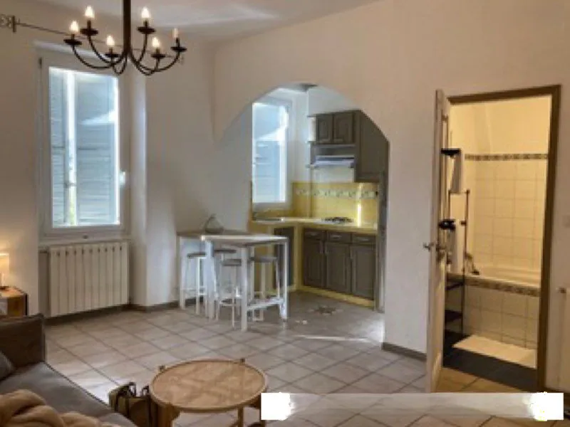 Location Marseille Appartement 6973f29e1d7b1