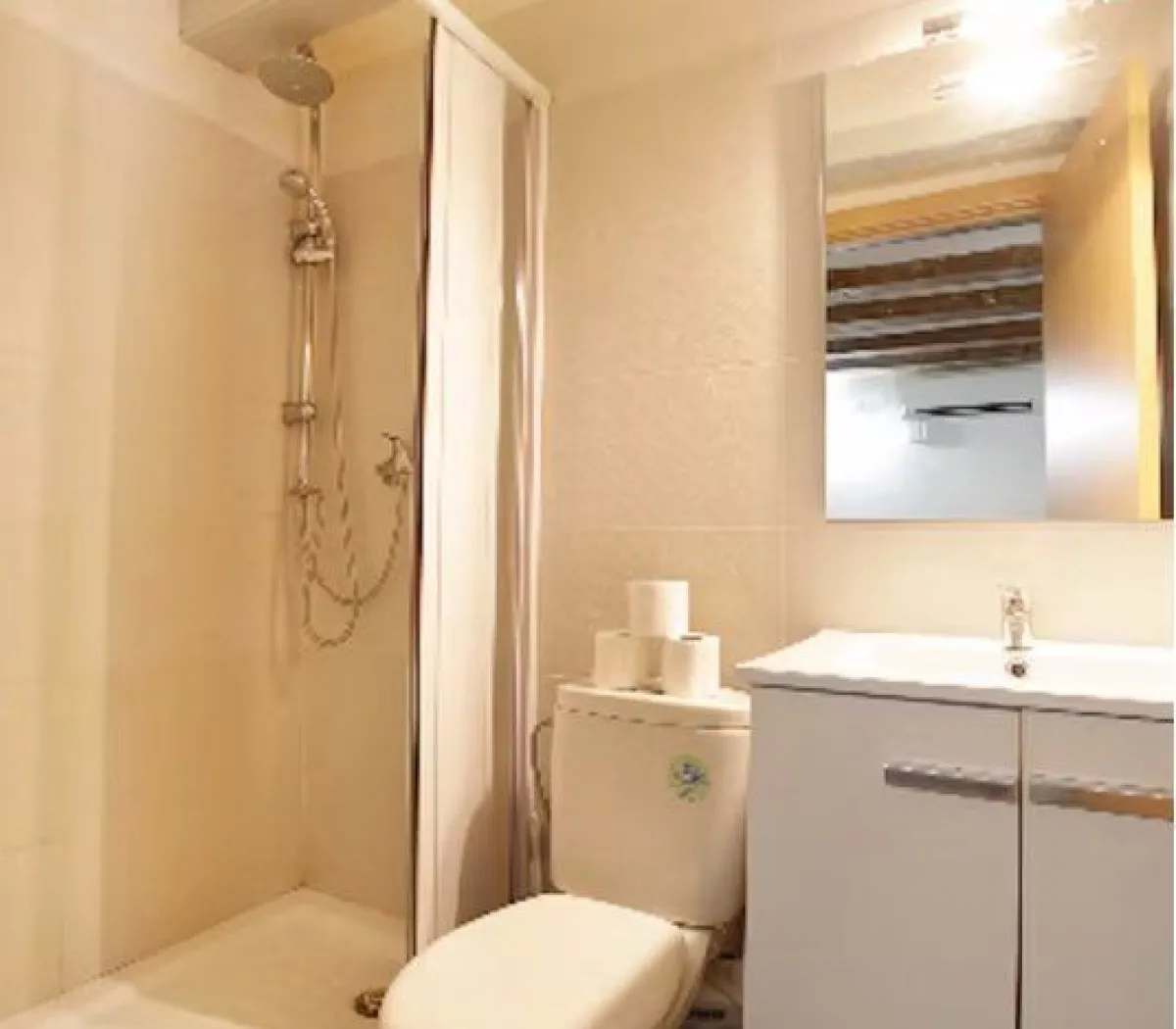 Location Paris Appartement 6973f647a498