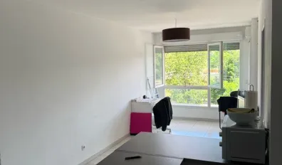 miniatureLocation Marseille Appartement 6973f77914572