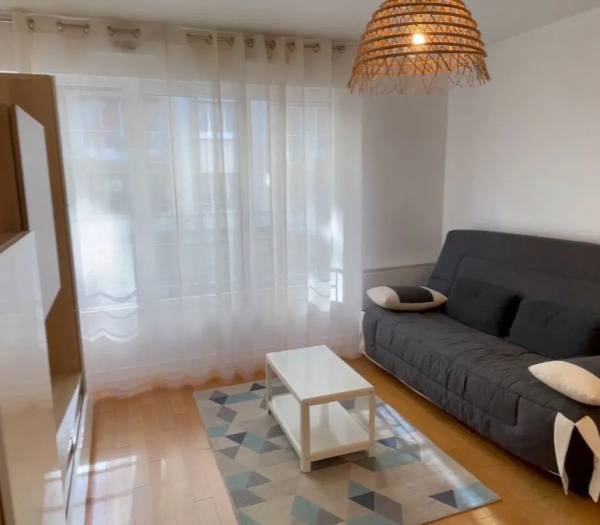 Location Paris Appartement 6973f78bae83