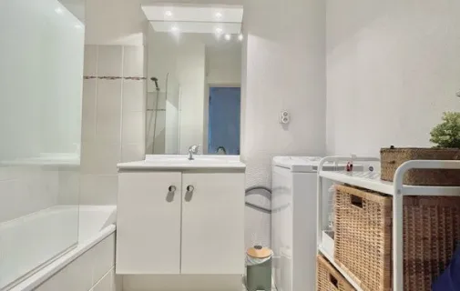 Location Villeurbanne Appartement 6973f7a4eed5