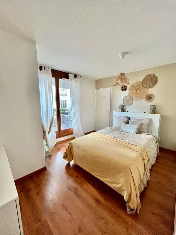 Location Villeurbanne Appartement 6973f7a4eed5