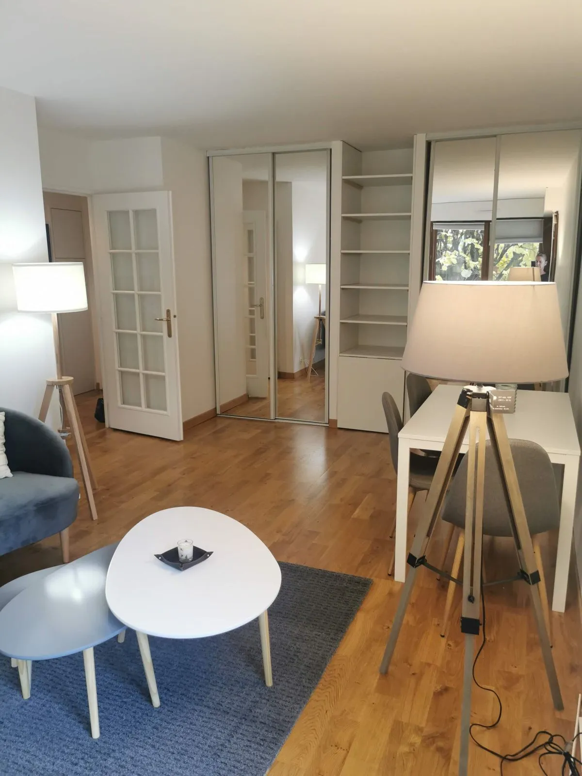 Location Courbevoie Appartement 69747f4b223c