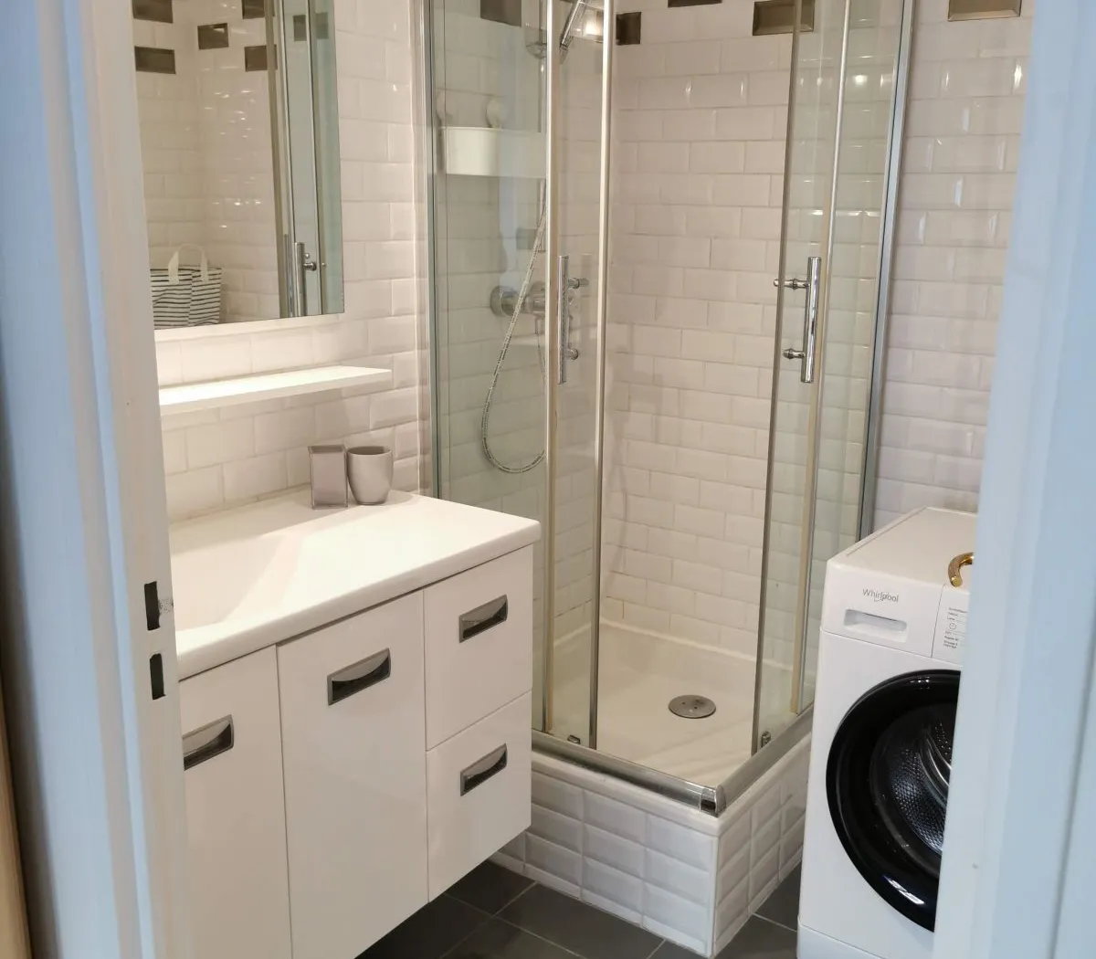 Location Courbevoie Appartement 69747f4b223c