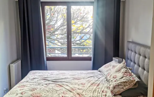 Location Courbevoie Appartement 69747f4b223c