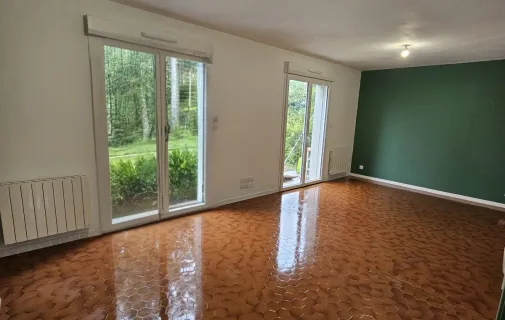 Location La Chapelle-Vendômoise Maison 69764adc9a33