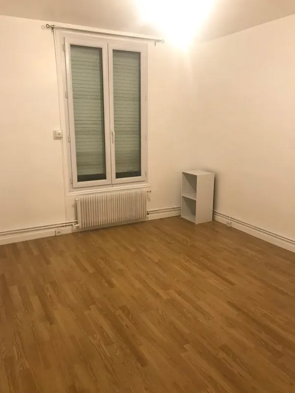 Location Paris Appartement 69769235af2b