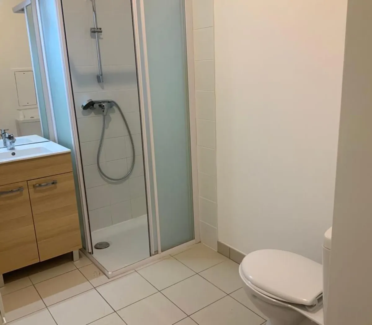 Location Lyon Appartement 6976998997eb