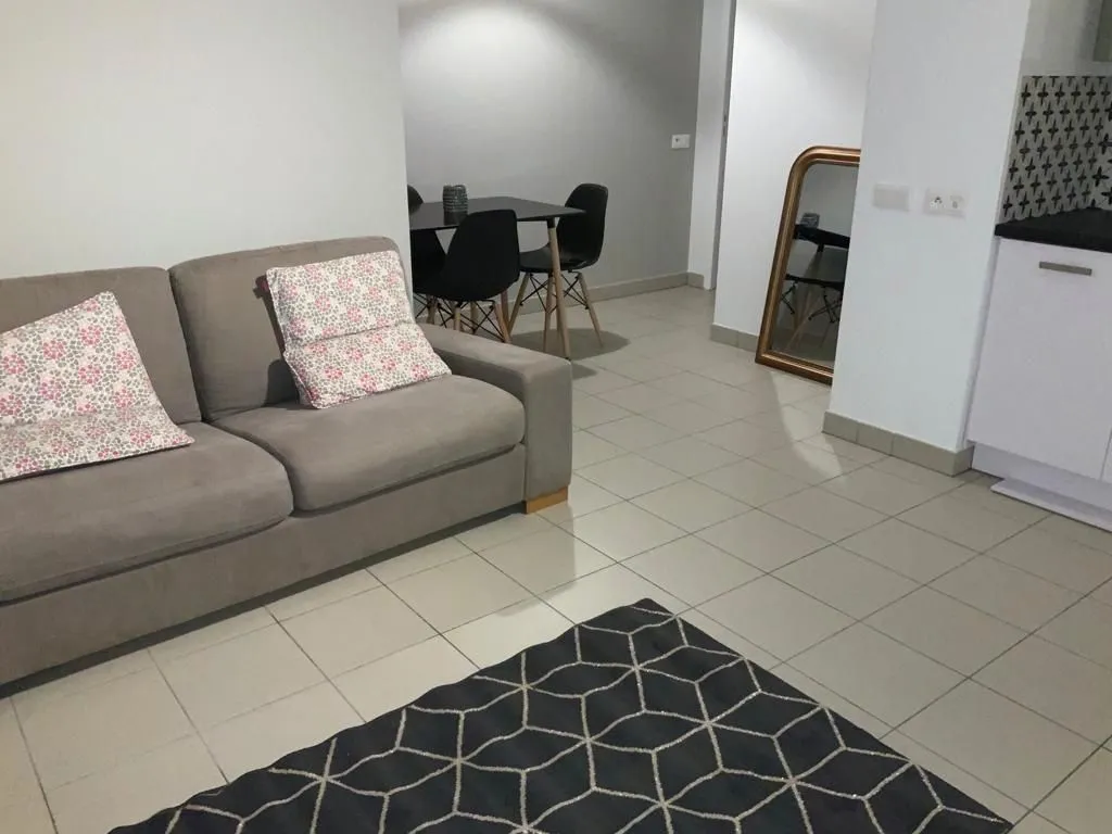Location Lyon Appartement 6976998997eb