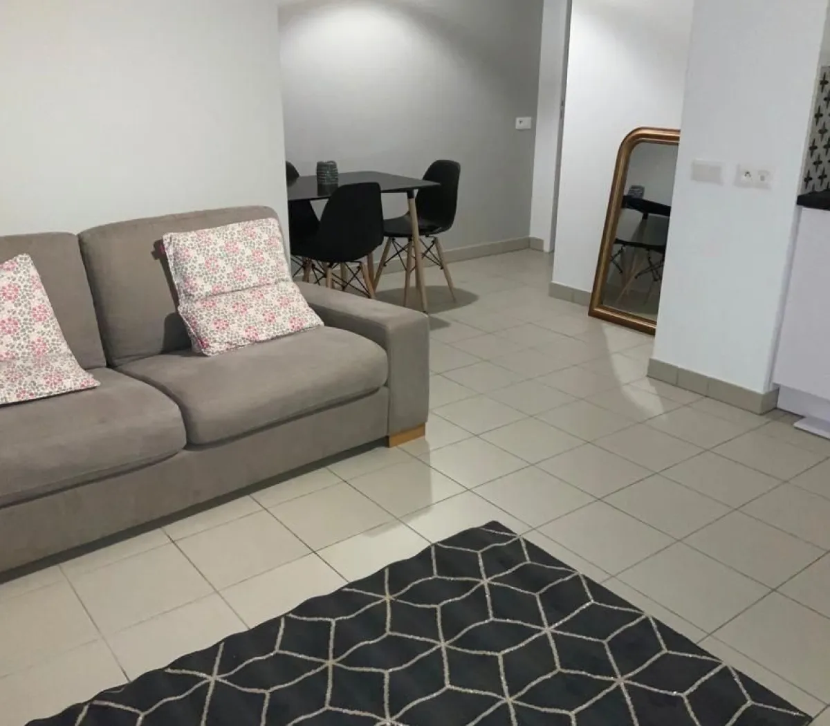 Location Lyon Appartement 6976998997eb