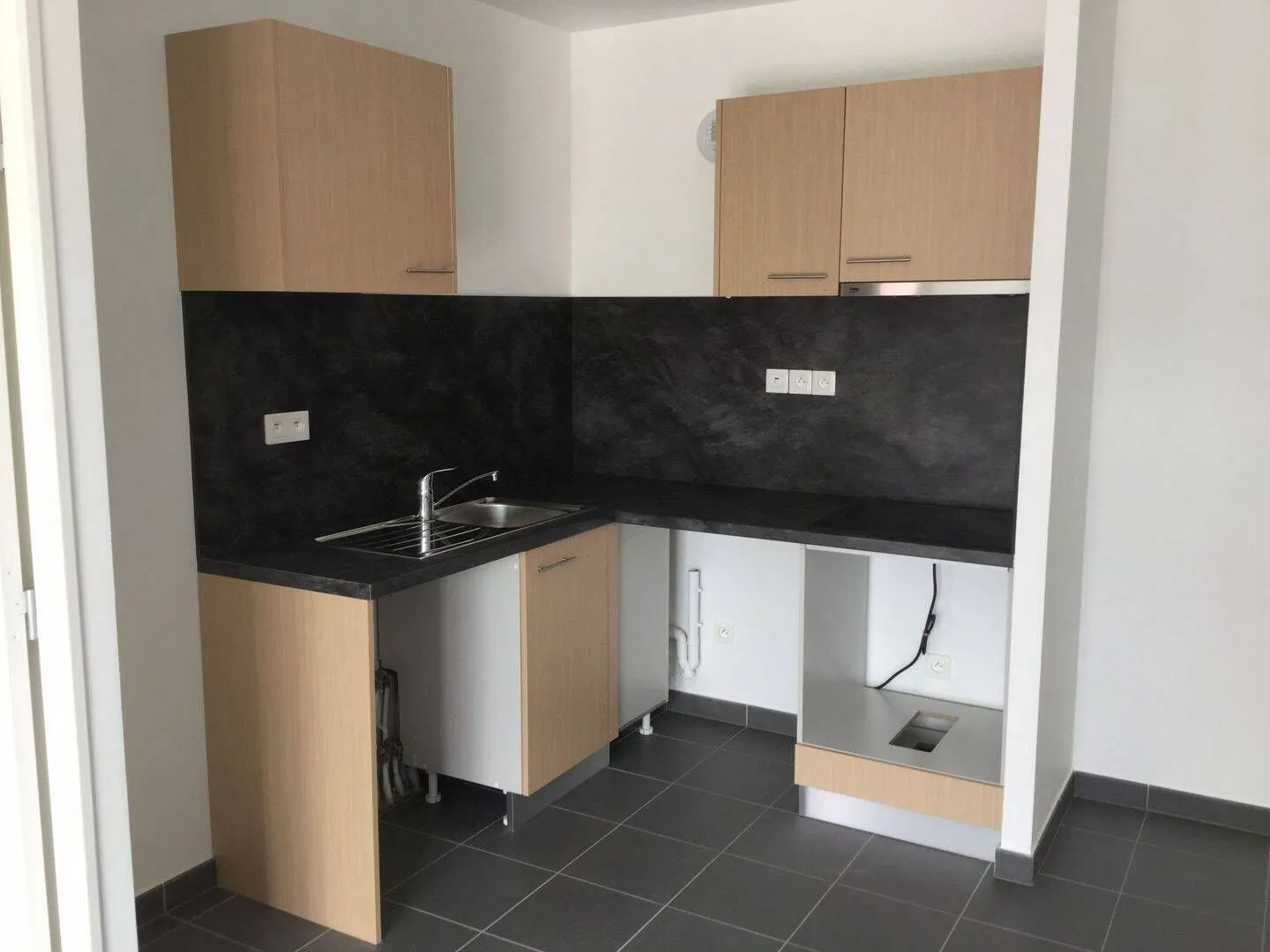 Location Tours Appartement 697747868792