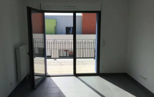 Location Tours Appartement 697747868792