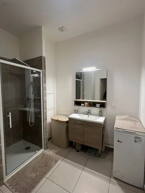 Location Asnières-sur-Seine Appartement 697752f61dcb