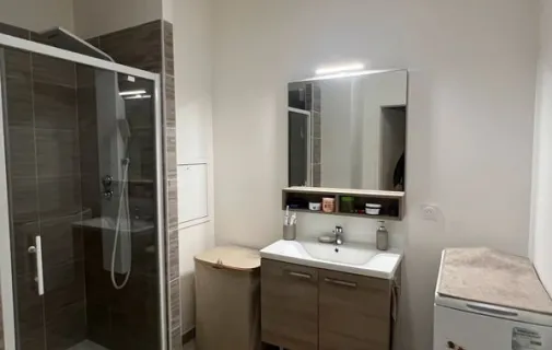 Location Asnières-sur-Seine Appartement 697752f61dcb