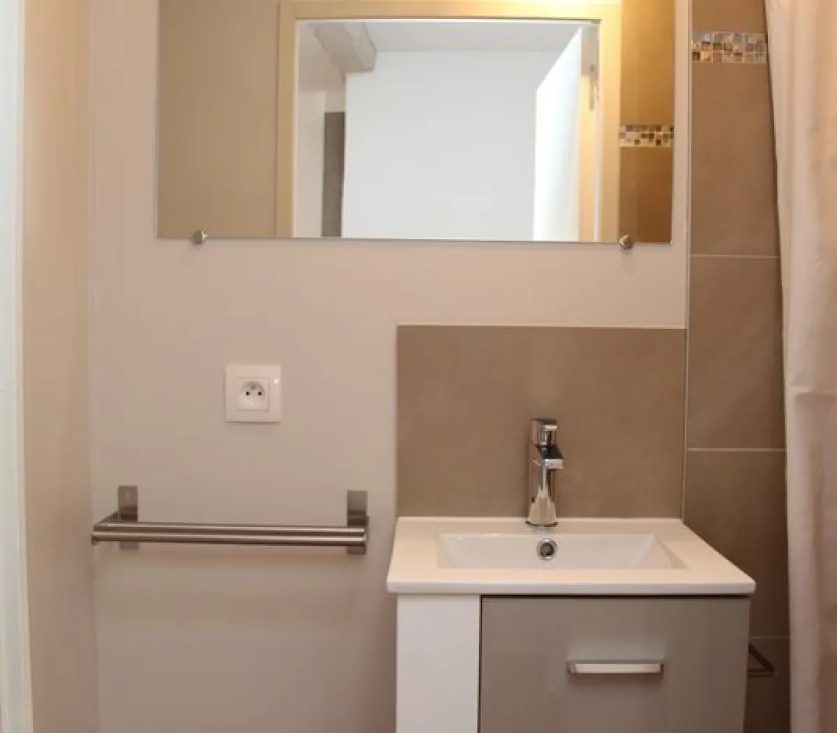 Location Aix-en-Provence Appartement 6977633e9fcf