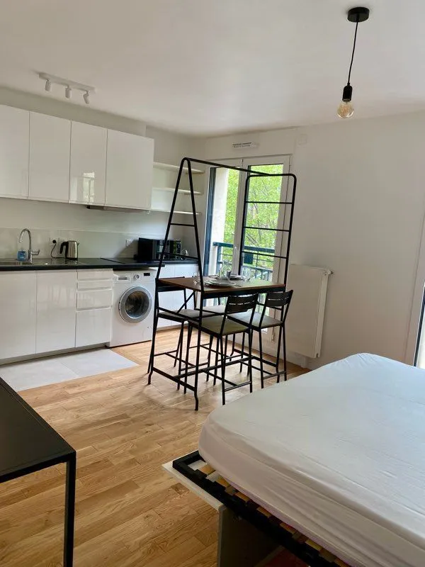 Location Clichy Appartement 697a7a874e76