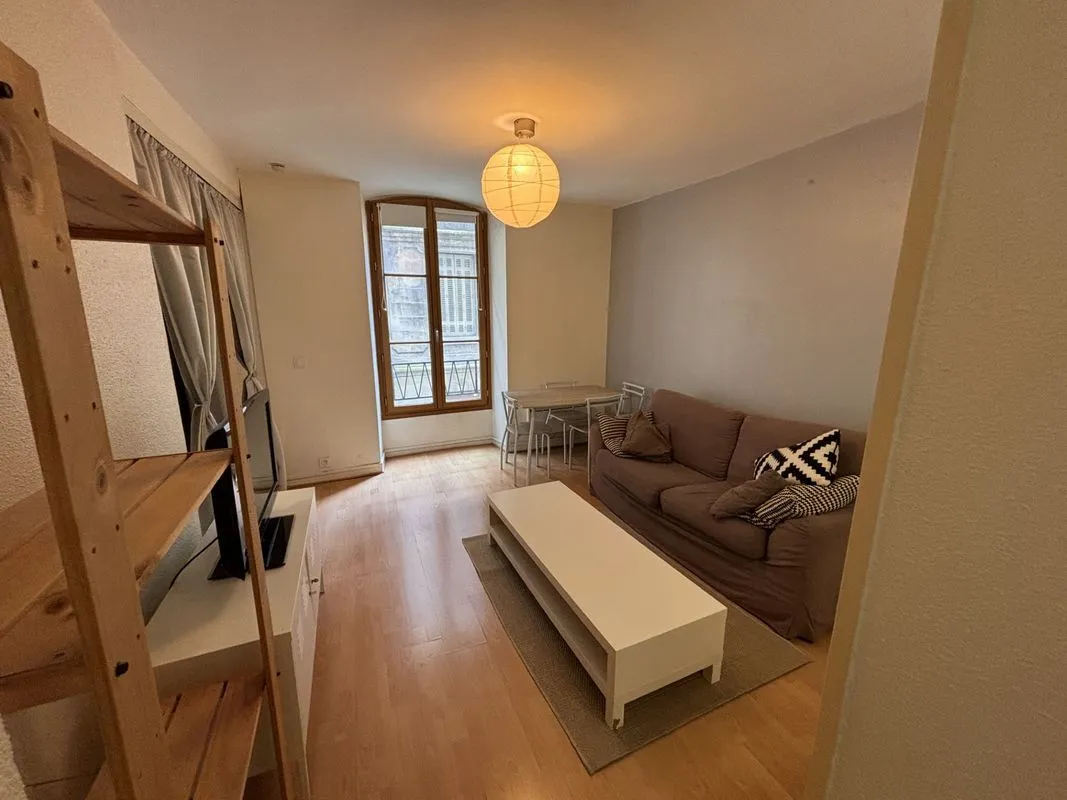 Location Bordeaux Appartement 697bc7851378