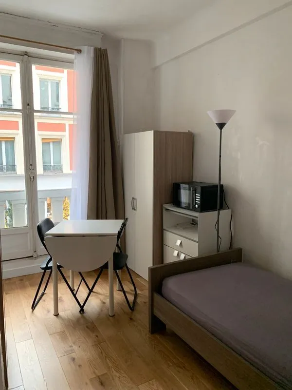 Location Paris Appartement 697bc799a24a