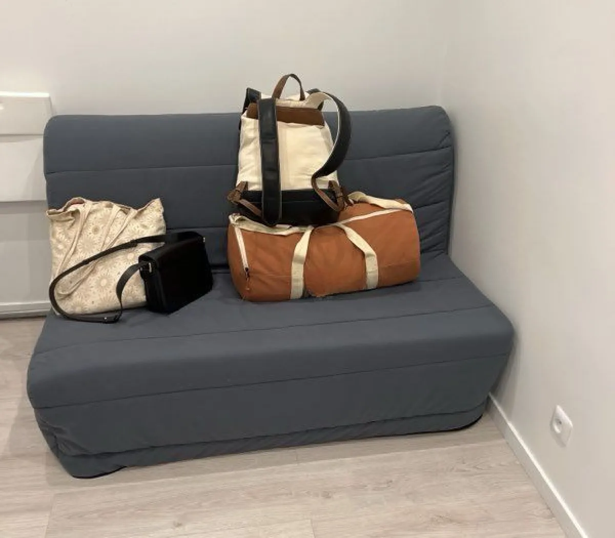 Location Neuilly-sur-Seine Appartement 697bca78c62c