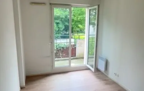 Location Courbevoie Appartement 697d93c02ffc