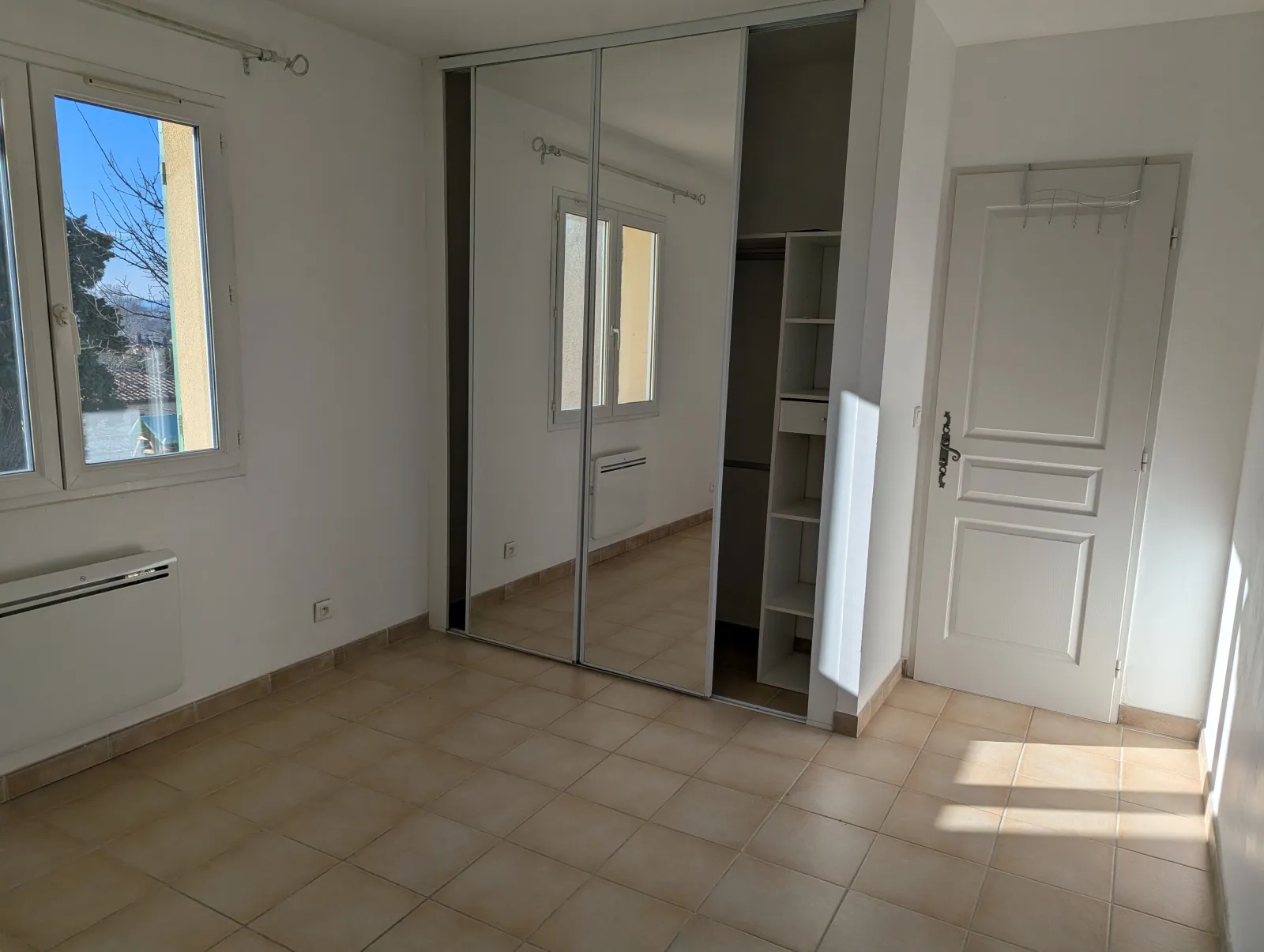 Location L'Isle-sur-la-Sorgue Maison 697e42acc9eb