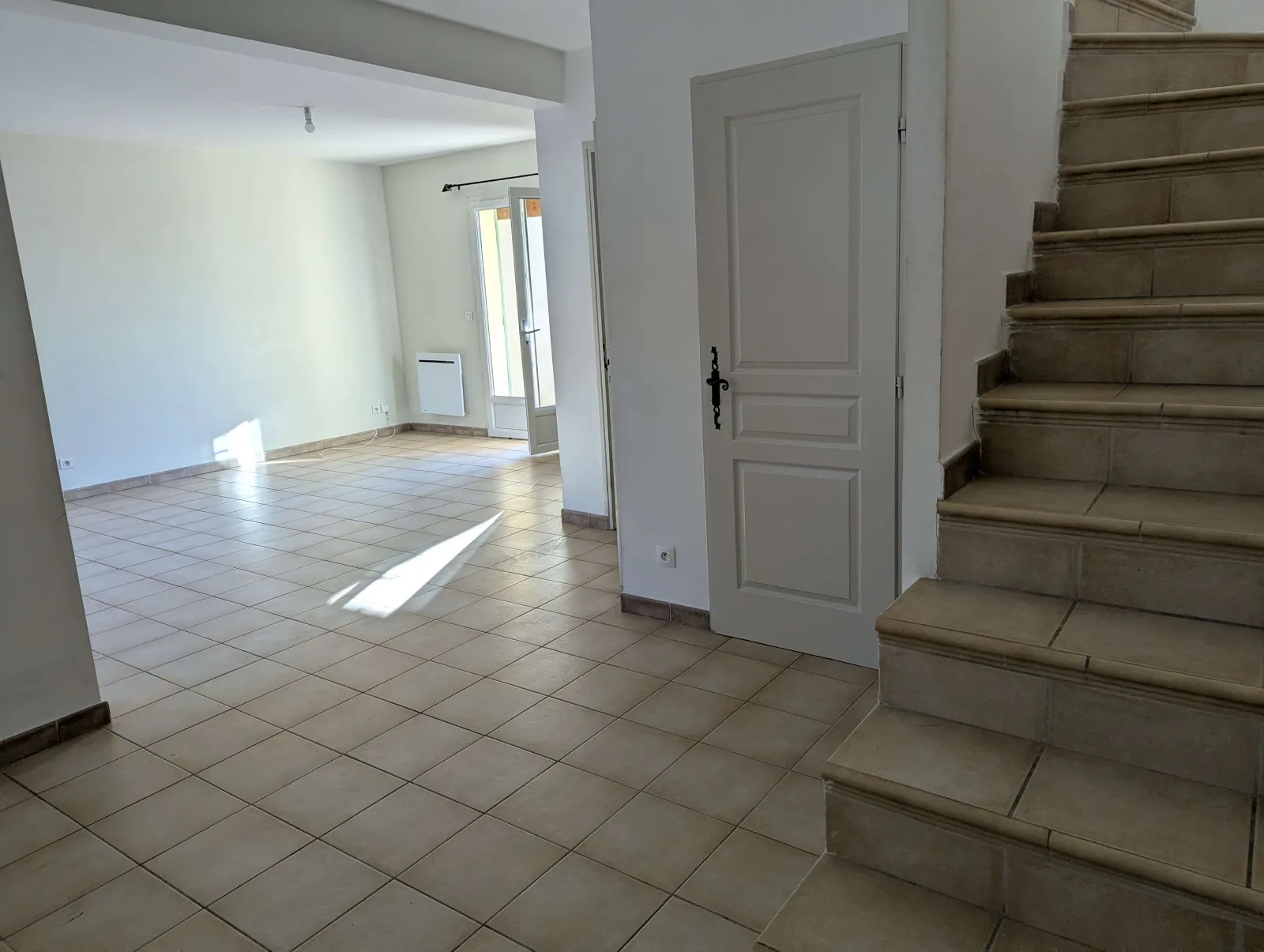 Location L'Isle-sur-la-Sorgue Maison 697e42acc9eb