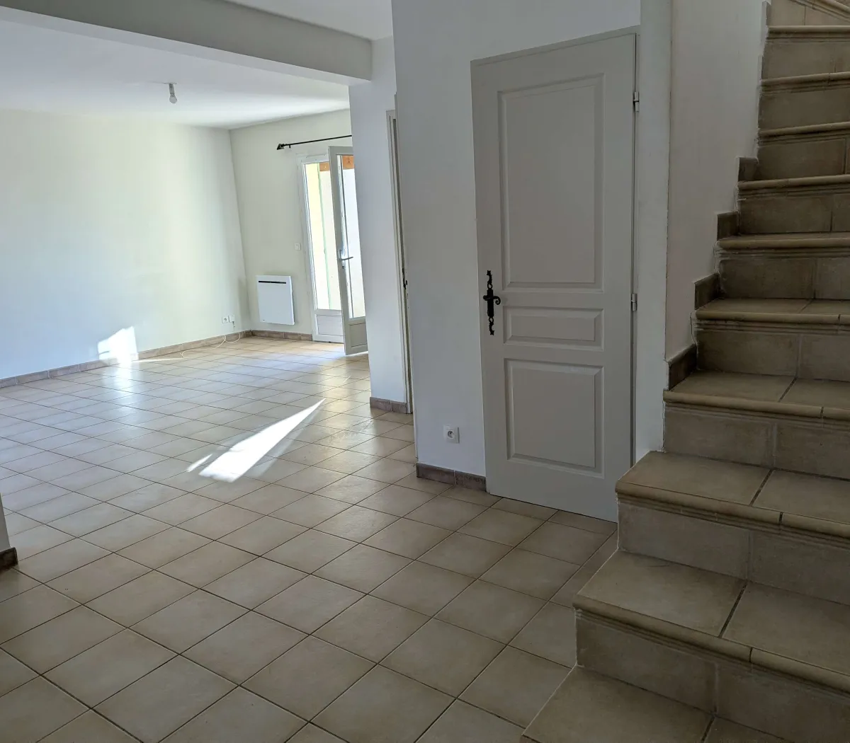 Location L'Isle-sur-la-Sorgue Maison 697e42acc9eb