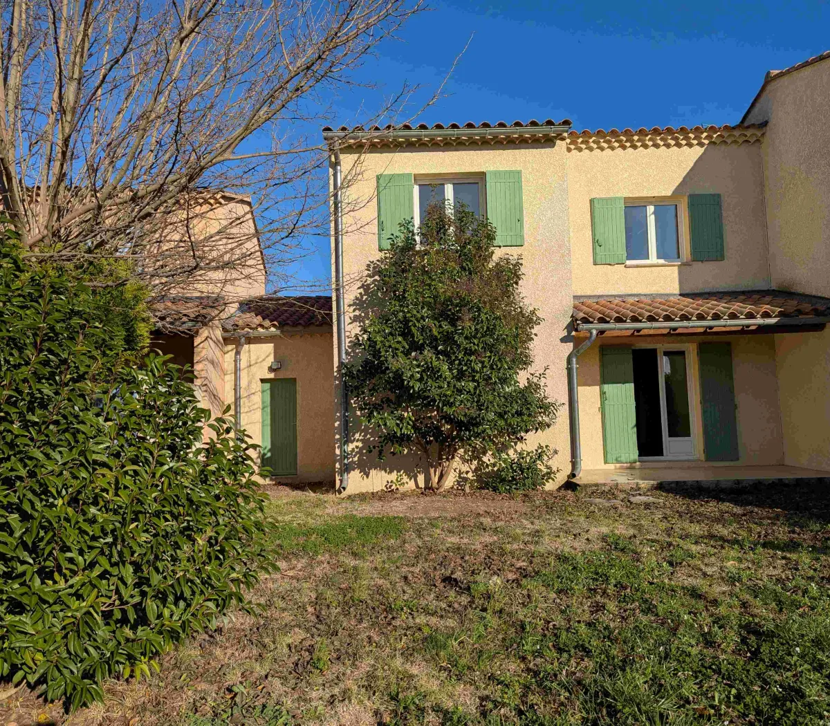 Location L'Isle-sur-la-Sorgue Maison 697e42acc9eb