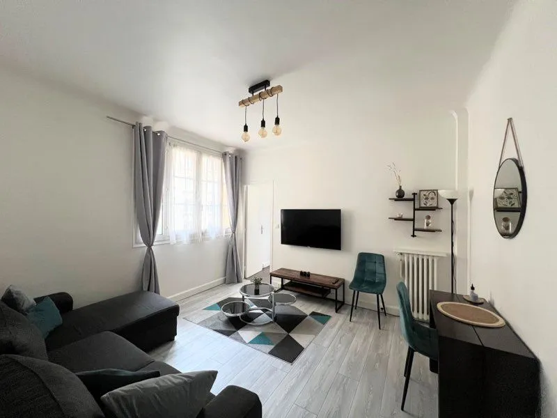 Location Courbevoie Appartement 697ebaae27aa