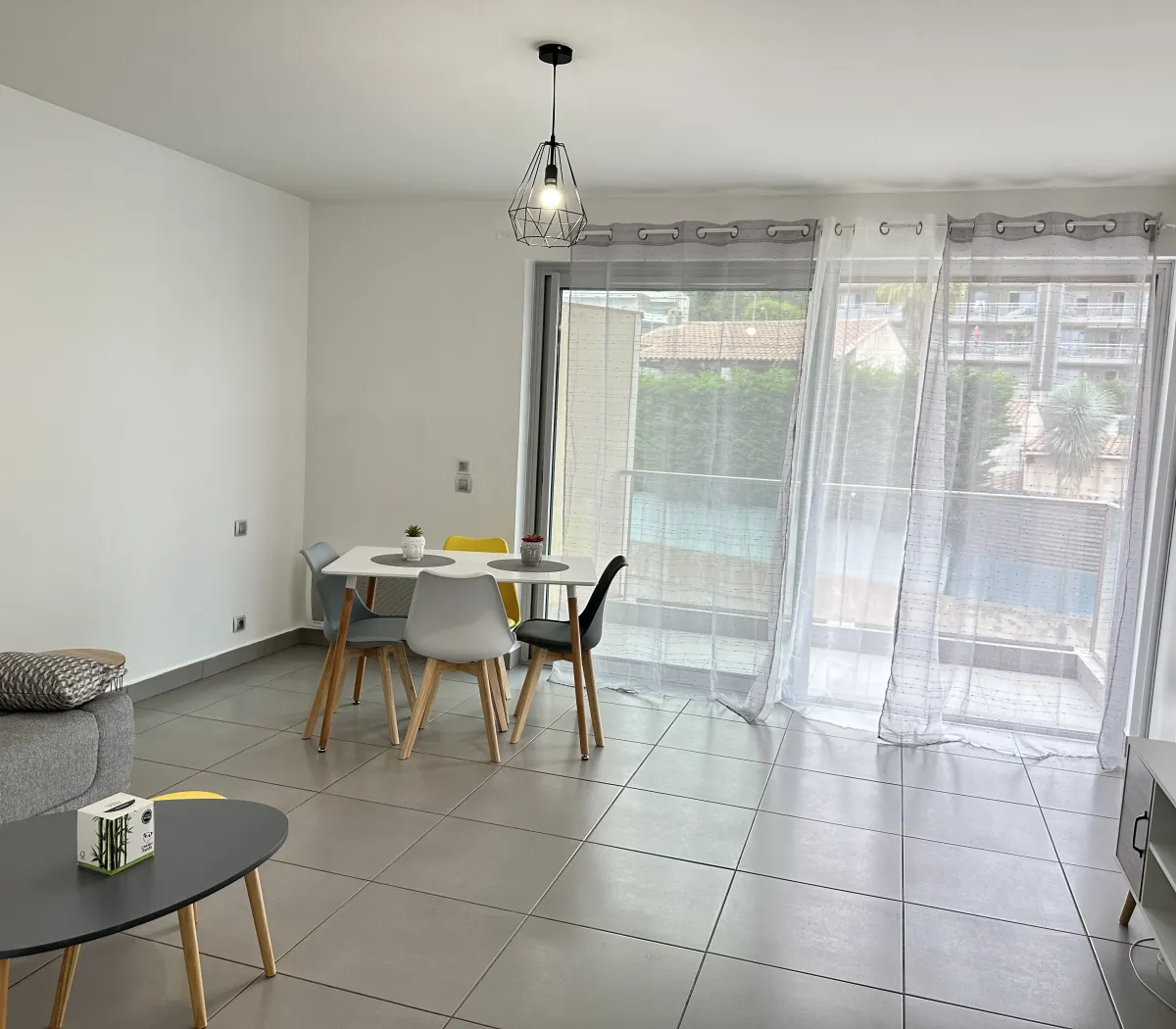 Location Nice Appartement 697f2454059b
