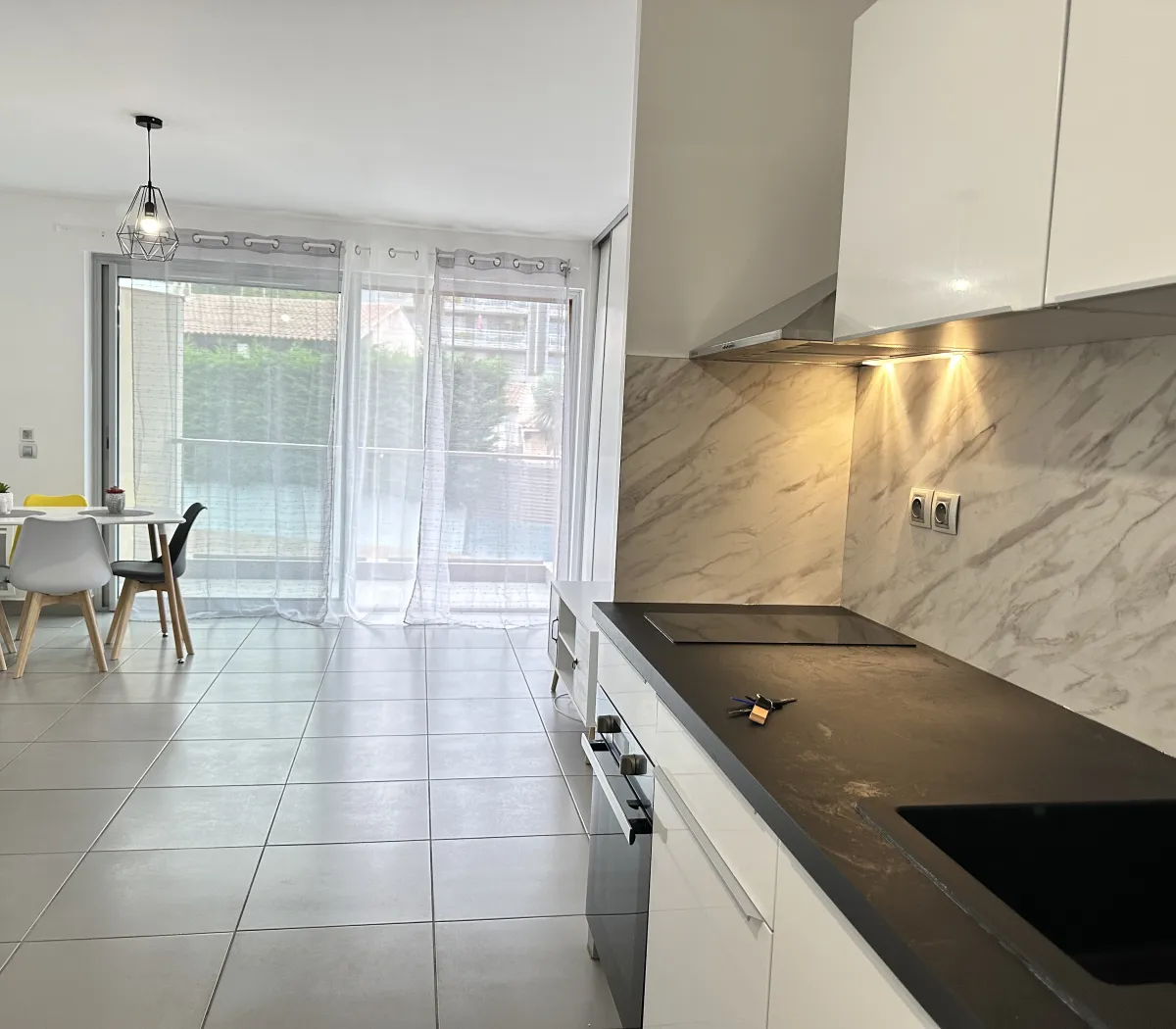 Location Nice Appartement 697f2454059b