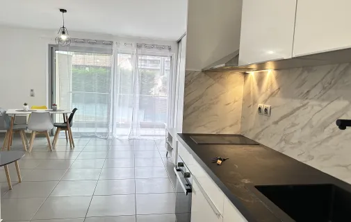 Location Nice Appartement 697f2454059b