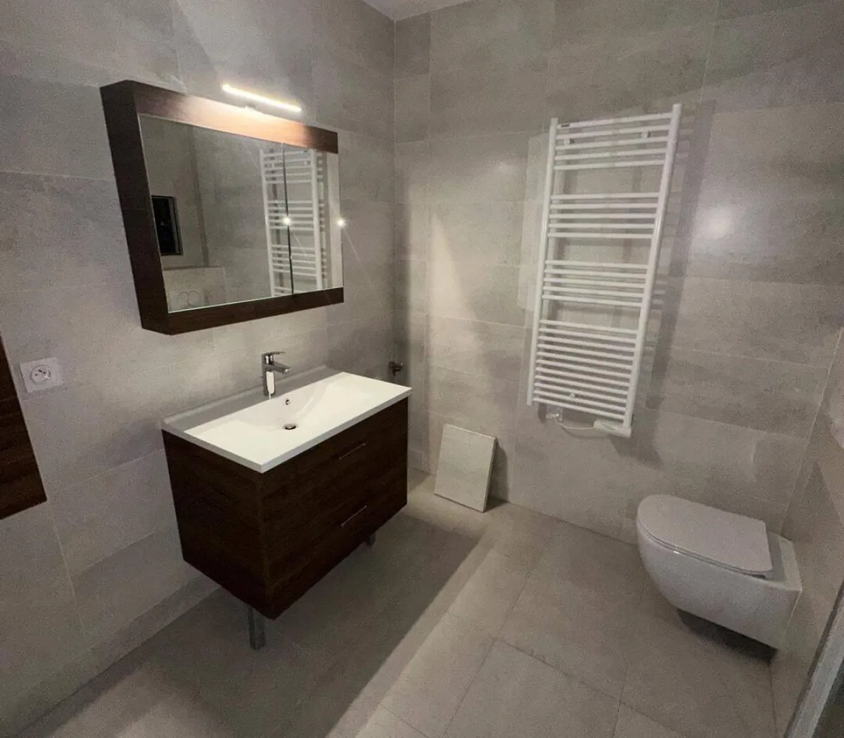 Location Issy-les-Moulineaux Appartement 69807483b12b