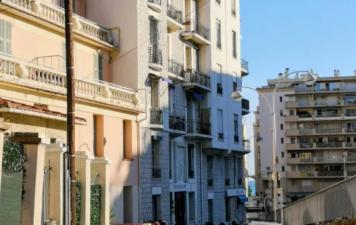 Location Nice Appartement 698075153060