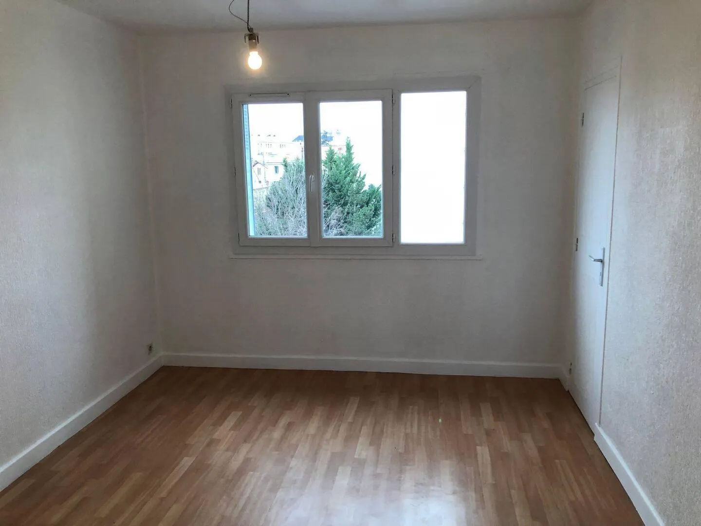 Location Clermont-Ferrand Appartement 698086fe2105