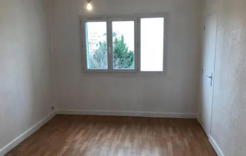 Location Clermont-Ferrand Appartement 698086fe2105