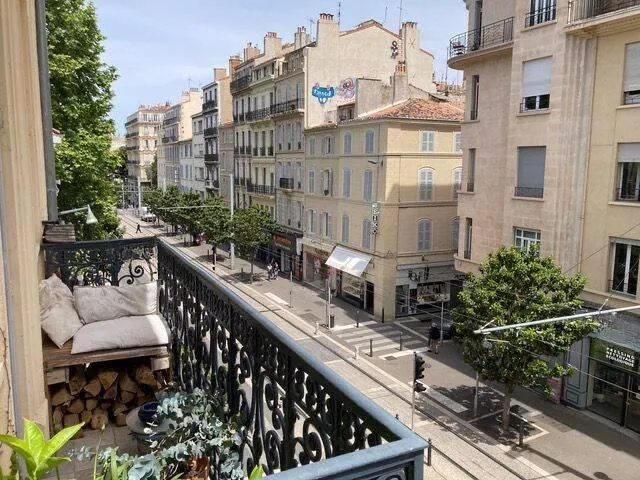 Location Marseille Appartement 6980ab7dc32a