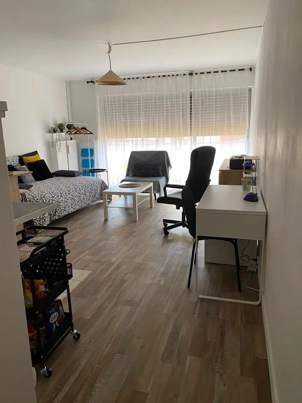 Location Paris Appartement 69810ac33f25